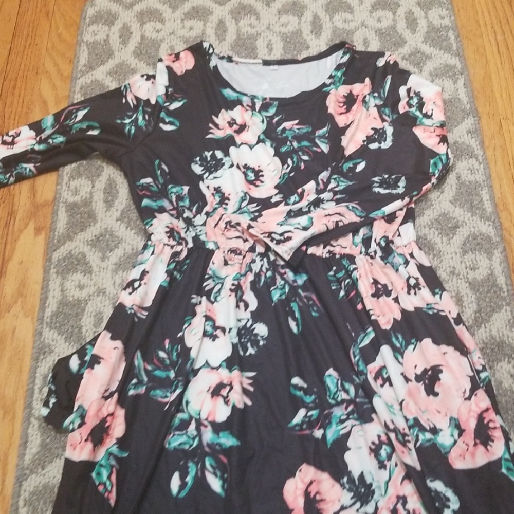 Flower print maxi dress, brand new